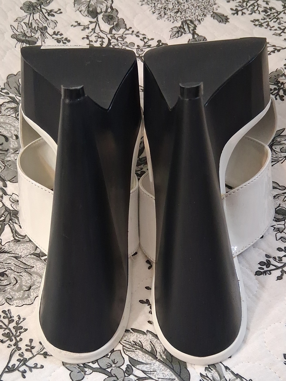 BeBe White Platform Wedge Slide Sandals - Picture 4 of 9